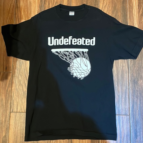 Undefeated T-Shirt - Picture 1 of 2